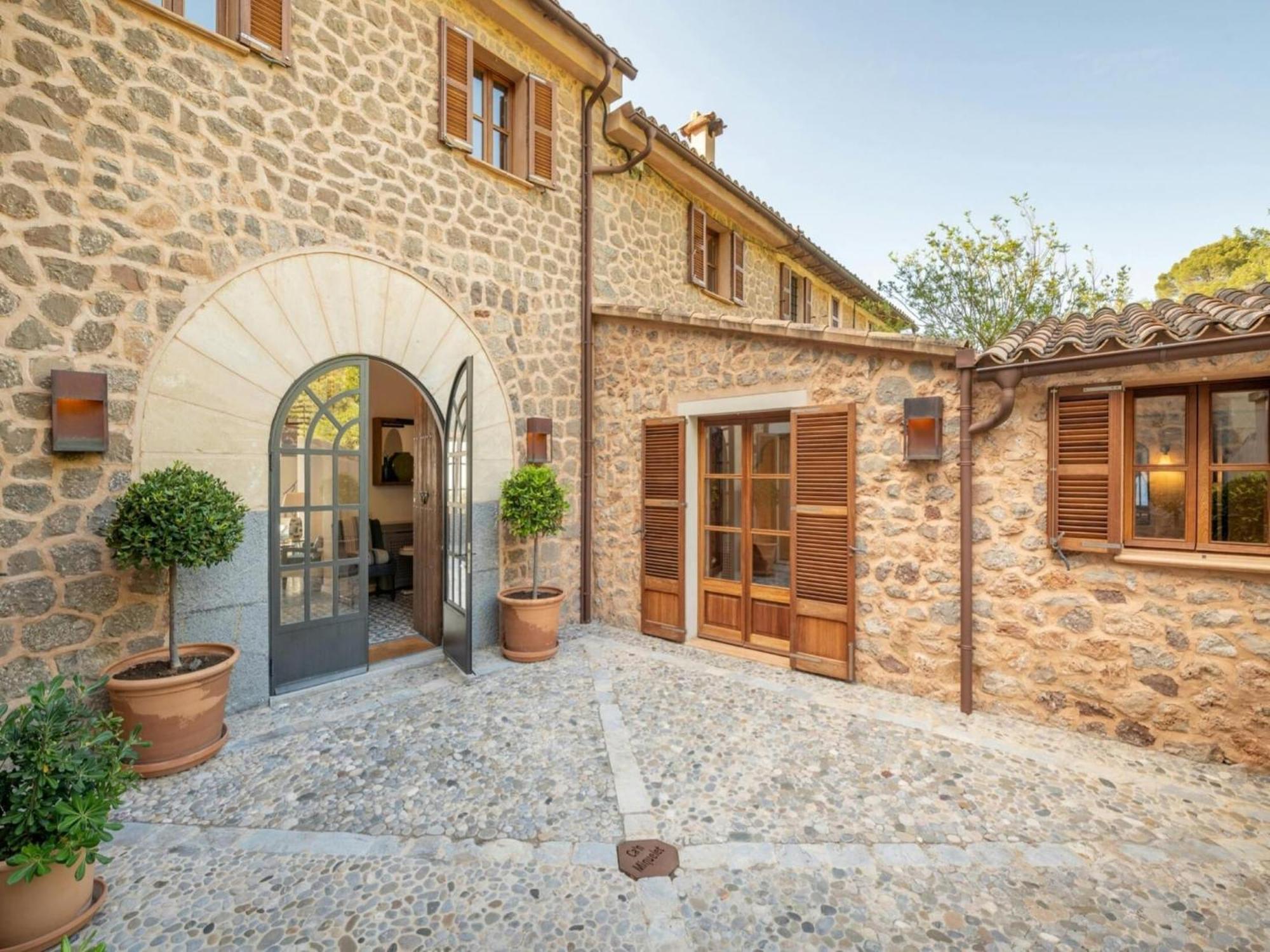 Inviting With Private Pool Vakantiehuis *